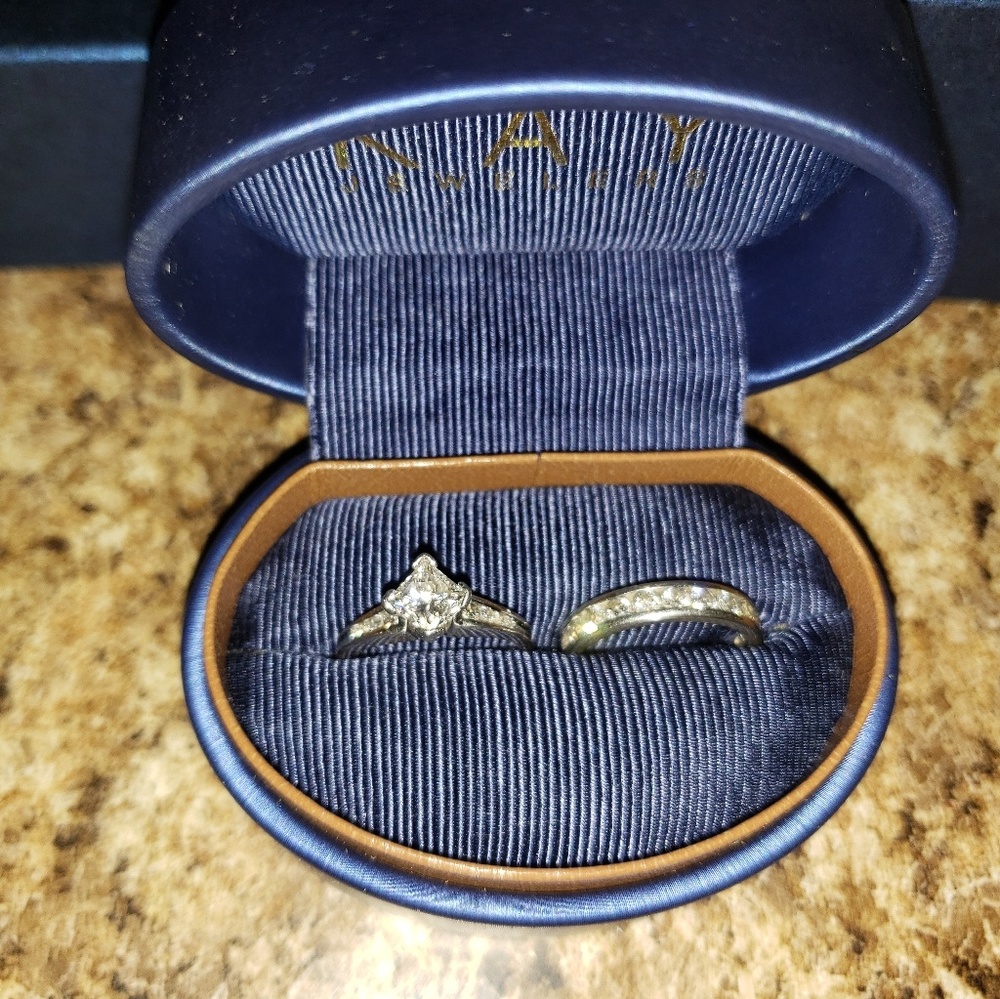 Leo Diamond Set